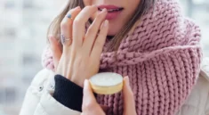 mengoles lip balm