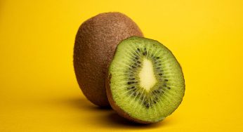 Segarnya Buah Kiwi, Ini 6 Khasiat Sehat yang Tersembunyi