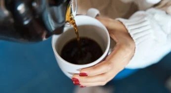 Minum Kopi Terlalu Banyak Bisa Merusak Ginjal, Ungkap Studi