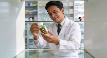 Dari Jamu ke Kapsul: Integrasi Efikasi Obat Herbal Teruji dalam Protokol Farmasi Klinik
